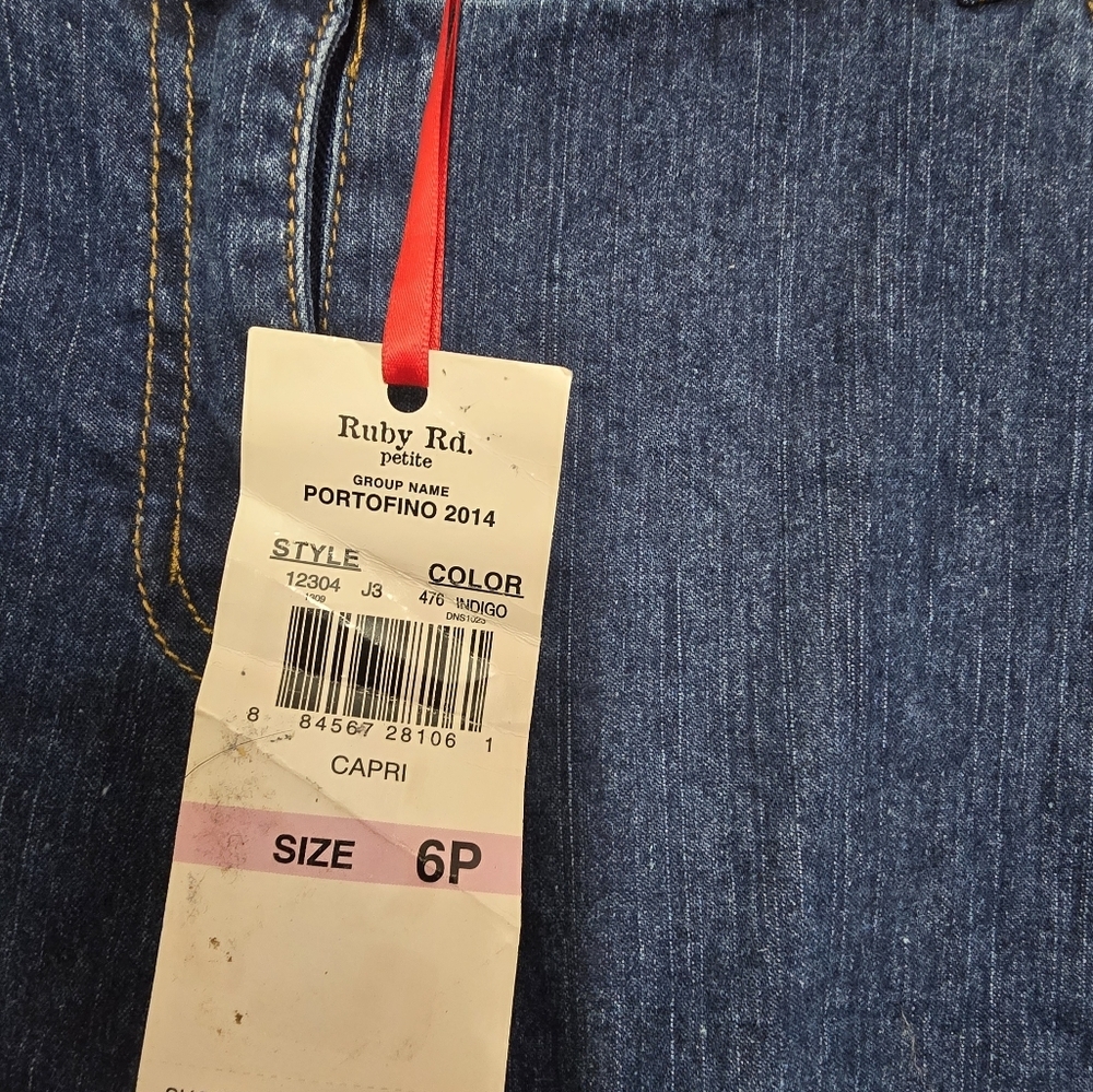 Ruby red womens elastic back jean denim capri sz 6p 6 petite nwt - Picture 3 of 7